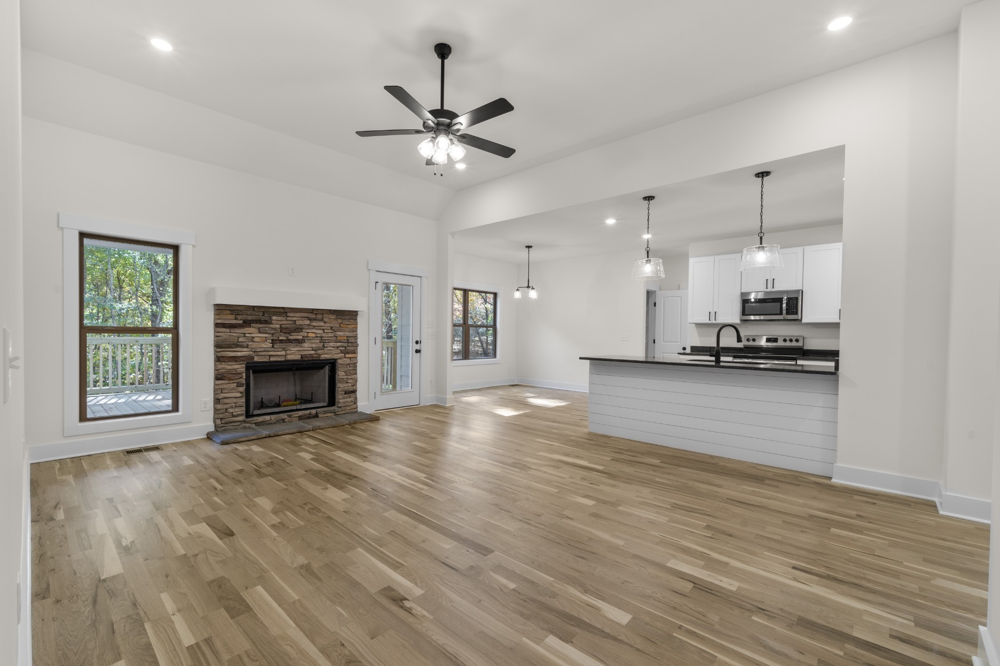 2969 Lights Chapel Road Greenbrier, TN 37073 - Photo 4 of 34