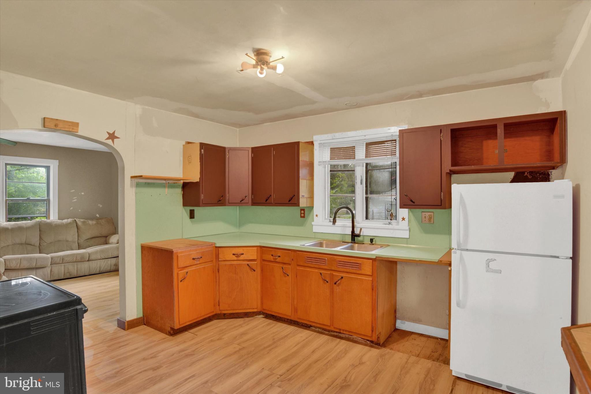 5920 4 Point Road Bethel, PA 19507 - Photo 8 of 24 Gallery Image 8