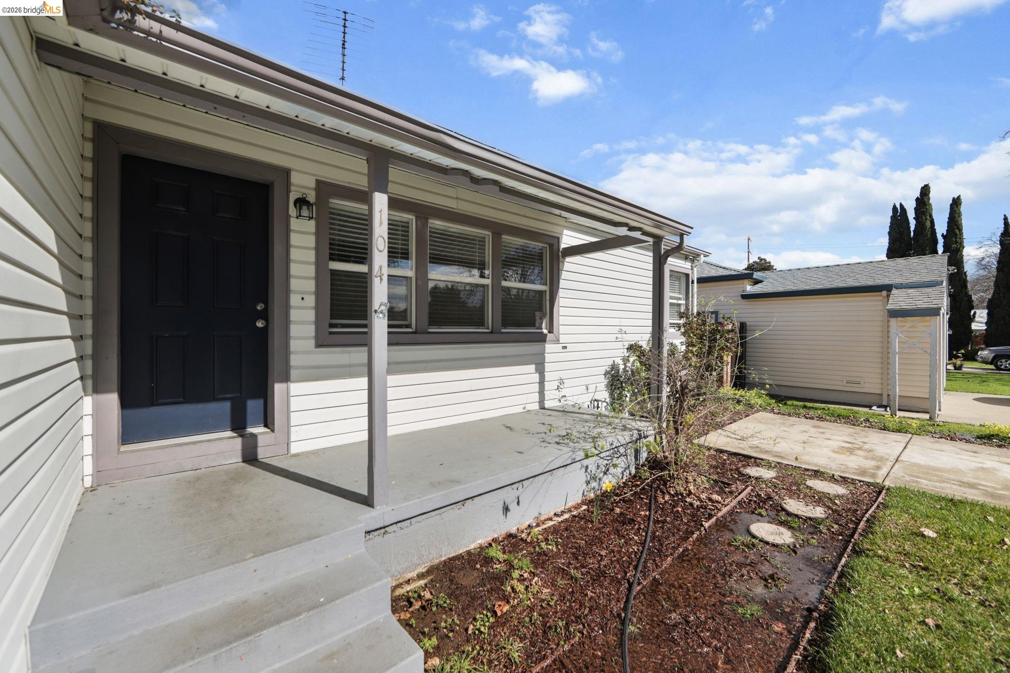 104 Foster Street Vallejo, CA 94591 - Photo 14 of 34 a view of house with backyard