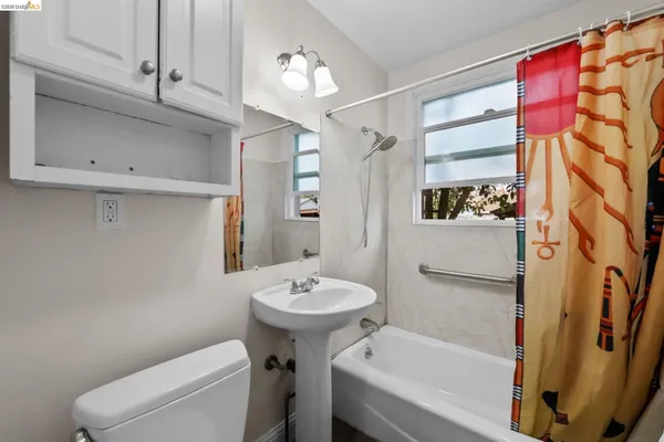 $439,000 | 104 Foster Street, Vallejo, CA 94591