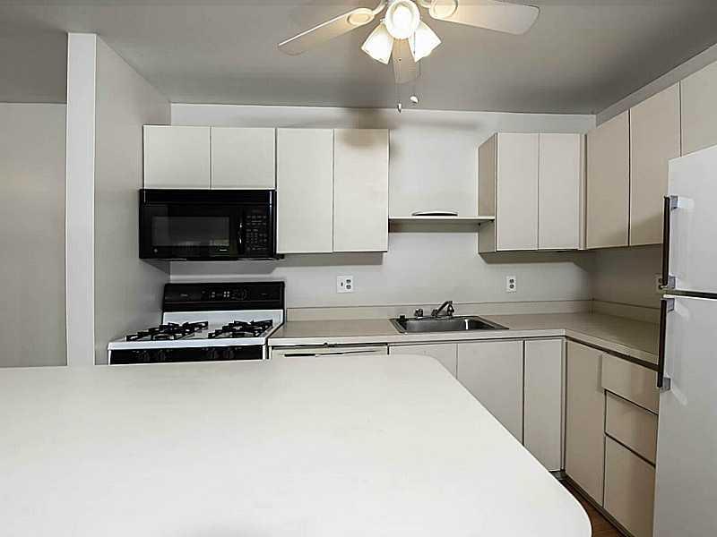 1405 Kenzie Road Pittsburgh, PA 15205 - Photo 11 of 23 Kitchen.