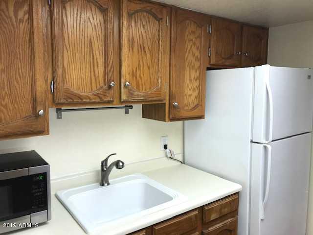 1402 East Guadalupe Road, Unit 138 Tempe, AZ 85283 - Photo 5 of 14 Kitchen-2