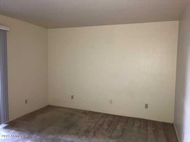1402 East Guadalupe Road, Unit 138 Tempe, AZ 85283 - Photo 6 of 14 Master bedroom