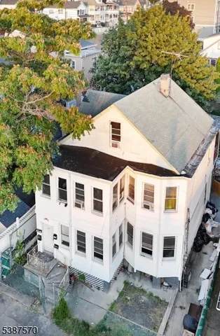 $2,300 | 253 East 16th Street, Paterson, NJ 07524