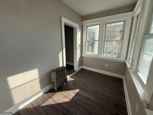 $2,300 | 253 East 16th Street, Paterson, NJ 07524