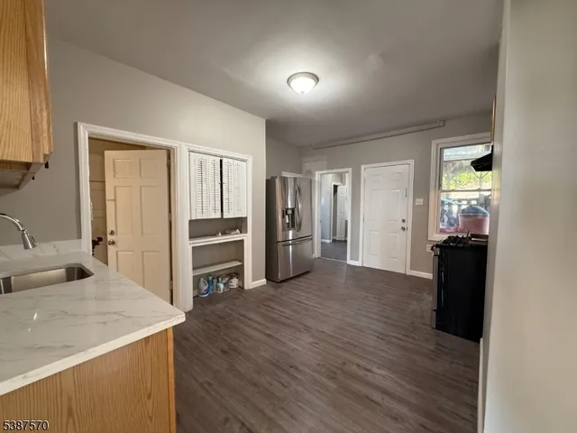 $2,300 | 253 East 16th Street, Paterson, NJ 07524