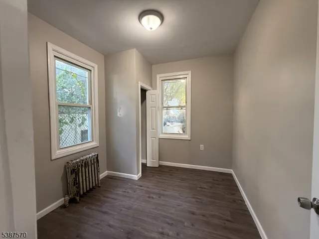 $2,300 | 253 East 16th Street, Paterson, NJ 07524