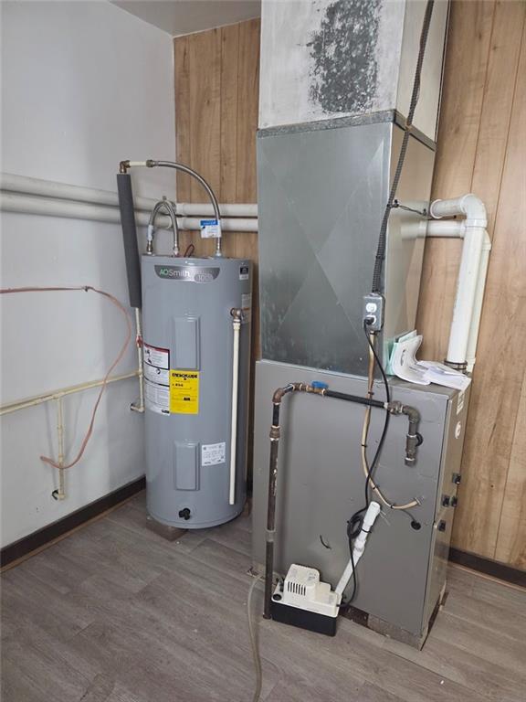 306 Spruce Street Butler, PA 16001 - Photo 13 of 47 a view of utility room