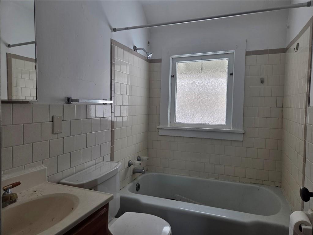 306 Spruce Street Butler, PA 16001 - Photo 39 of 47 a bathroom with a sink toilet and shower