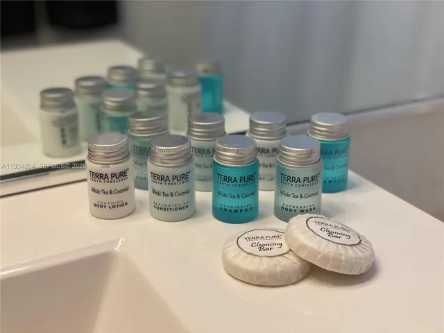 $3,700 | 1955 Washington Street, Hollywood, FL 33020