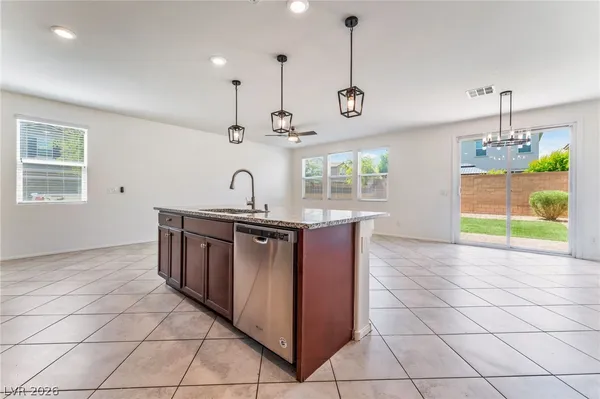 $2,700 | 5371 Boschetto Street, Las Vegas, NV 89113