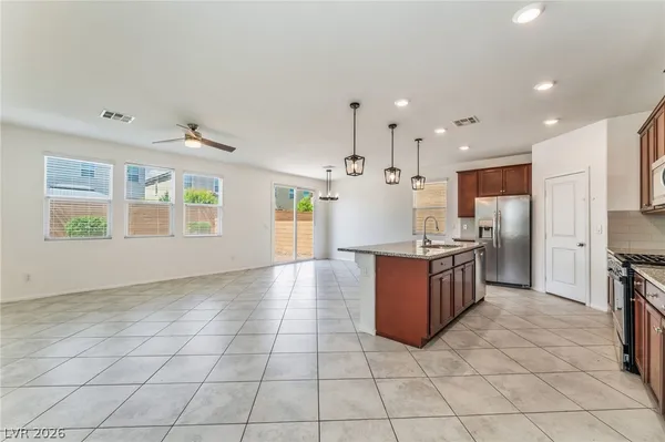 $2,700 | 5371 Boschetto Street, Las Vegas, NV 89113