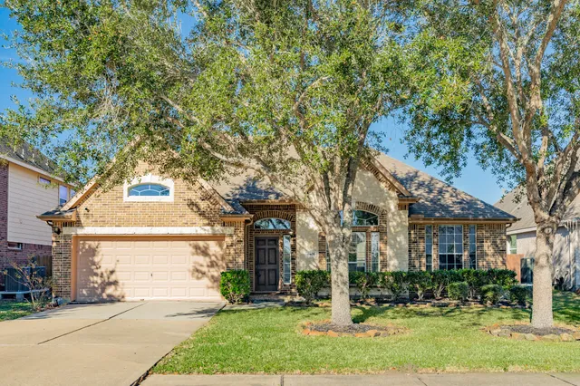 $2,900 | 4408 Chevy Street, Friendswood, TX 77546