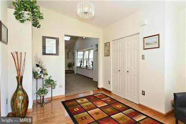 326 Steedman Point Road Pasadena, MD 21122 - Photo 2 of 30 large foyer with skylight