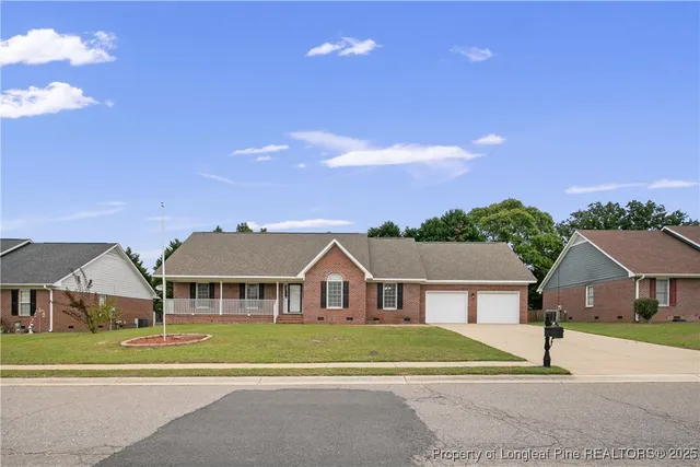 $349,900 | 3521 Harrisburg Drive, Fayetteville, NC 28306