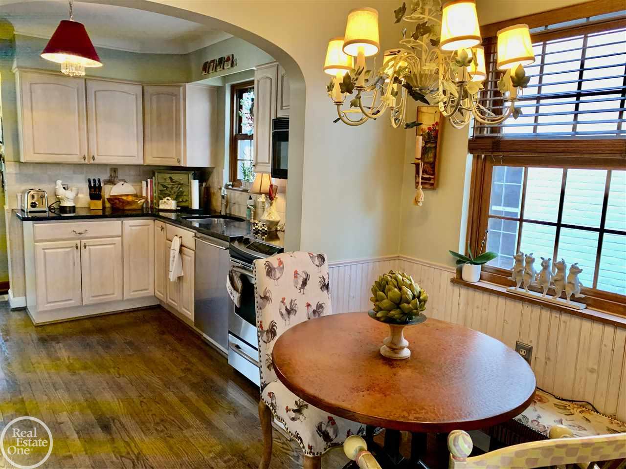 334 Fisher Road Grosse Pointe, MI 48230 - Photo 21 of 65 Breakfast Nook