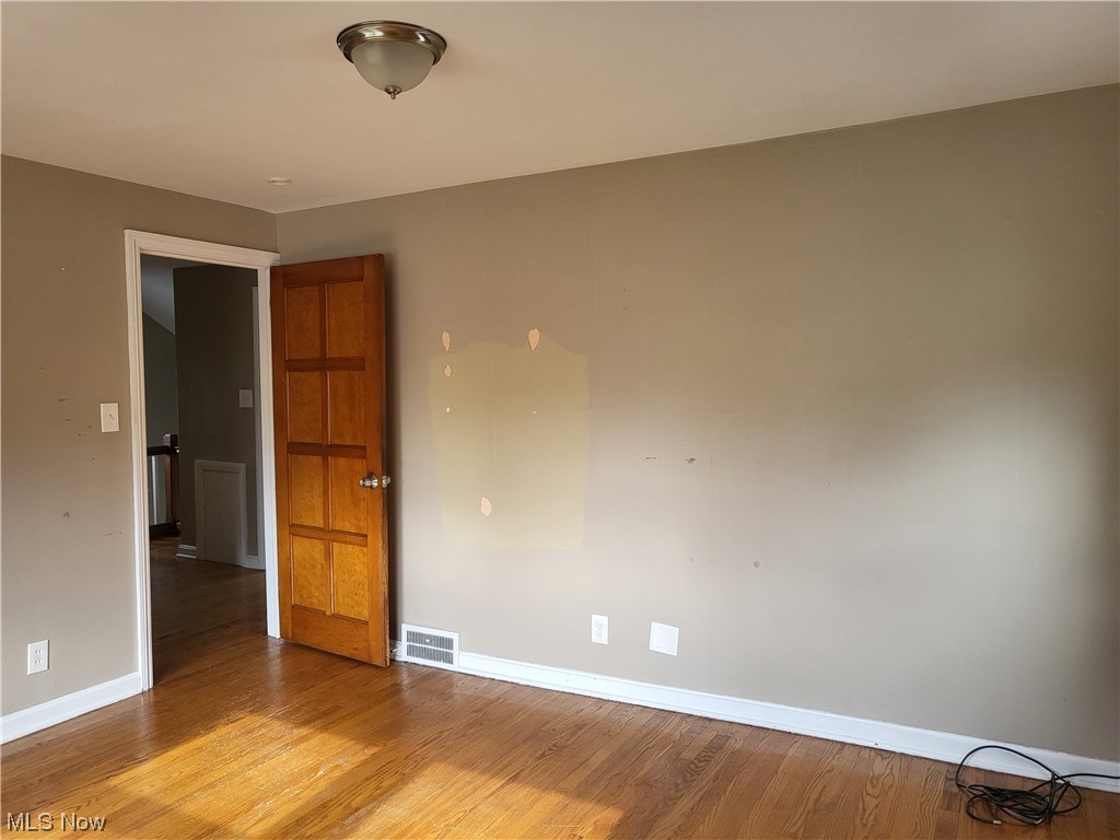6146 Kelsey Road Cleveland, OH 44129 - Photo 24 of 26