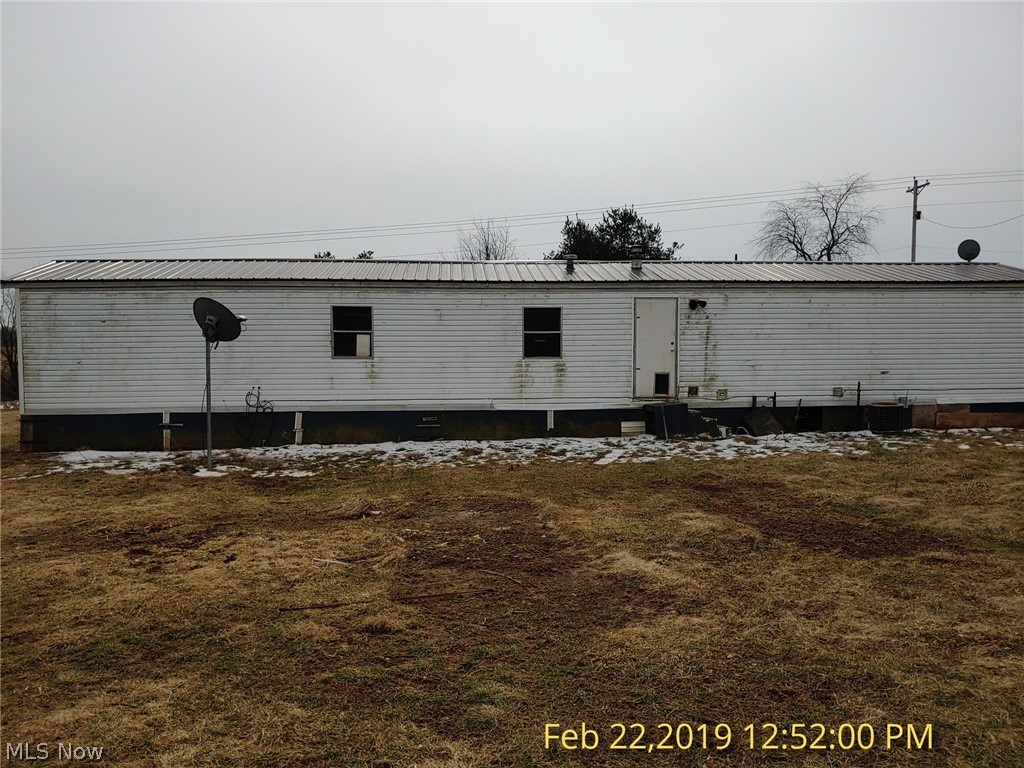 27557 Front Royal Road Walhonding, OH 43843 - Photo 4 of 15