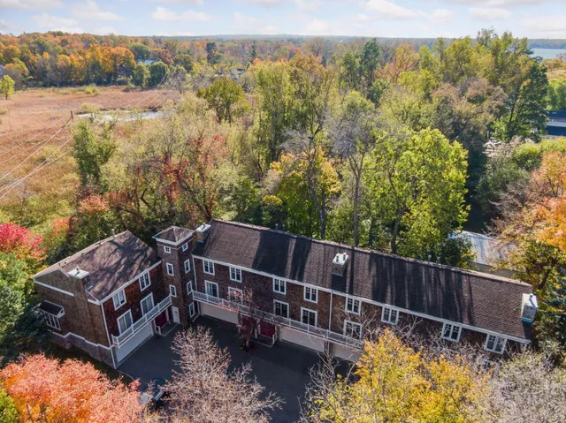 $624,900 | 204 Central Avenue South, Wayzata, MN 55391