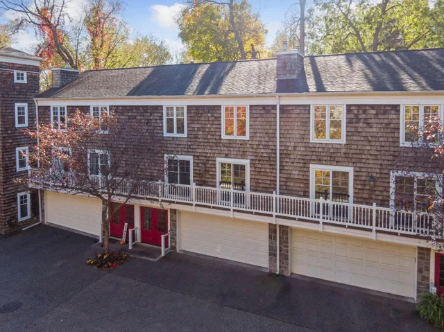 $624,900 | 204 Central Avenue South, Wayzata, MN 55391