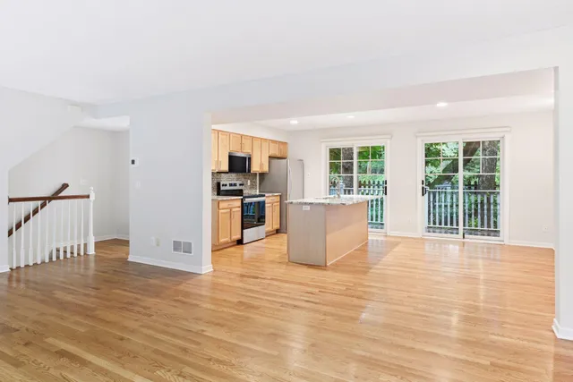 $624,900 | 204 Central Avenue South, Wayzata, MN 55391