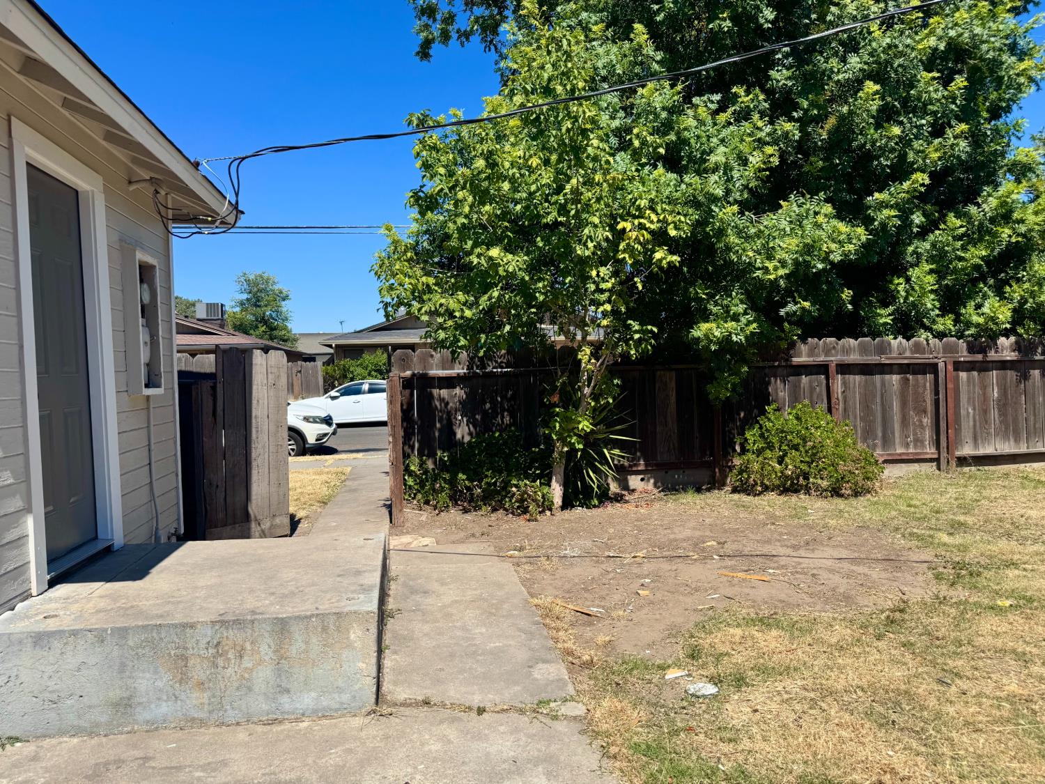 2225 North Sutter Street Stockton, CA 95204 - Photo 17 of 22