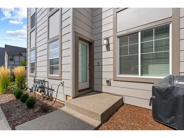 $629,900 | 14410 Southwest 165th Street, Tigard, OR 97223