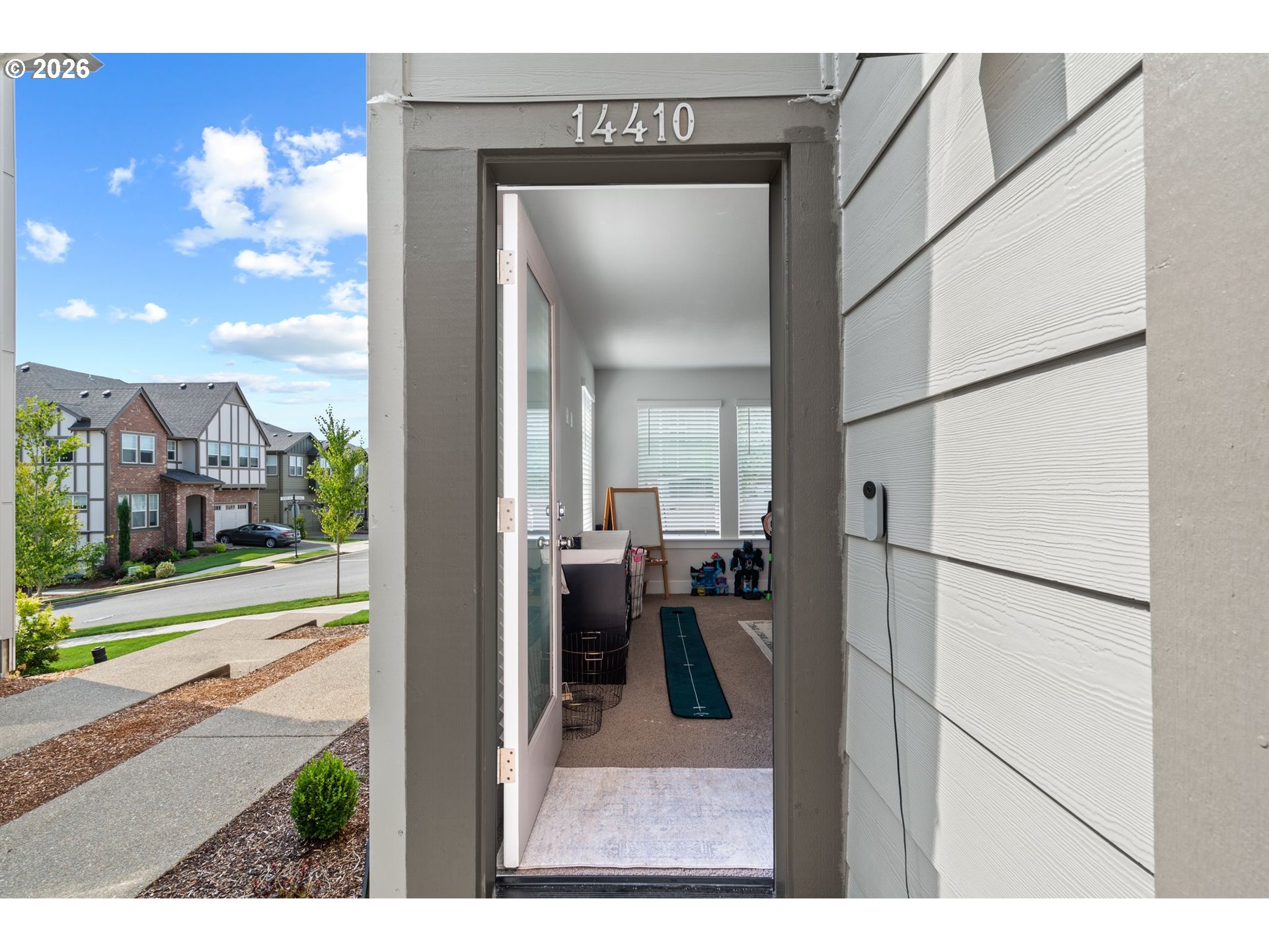 14410 Southwest 165th Street Tigard, OR 97223 - Photo 41 of 45 Entrance/Foyer