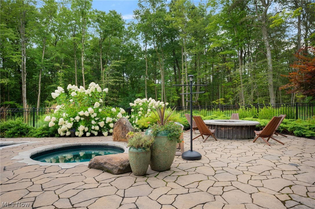 7340 Valley View Road Hudson, OH 44236 - Photo 39 of 50 Hot tub/spa