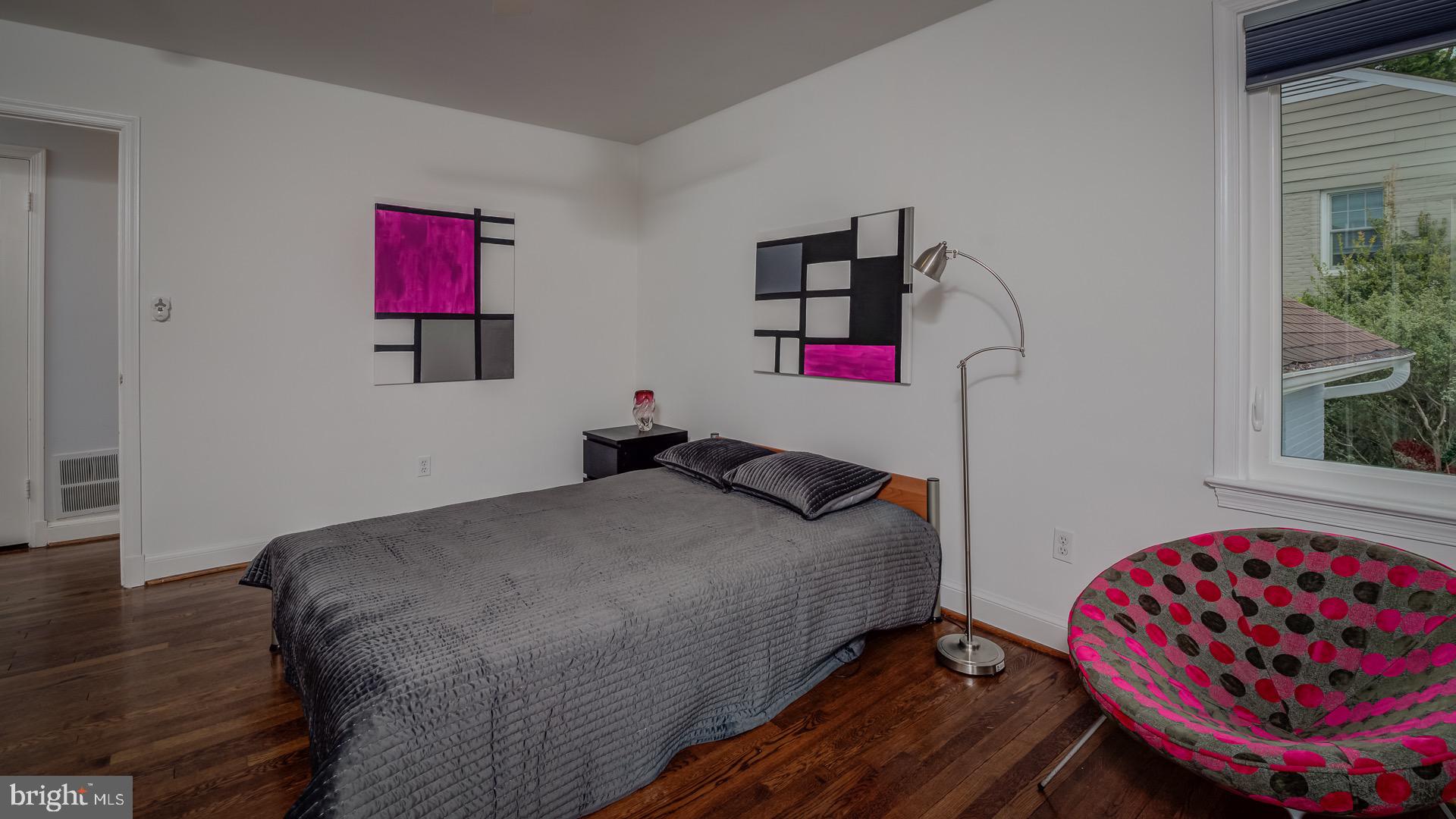 6212 Wedgewood Road Bethesda, MD 20817 - Photo 22 of 38 Sunlit bedroom 3