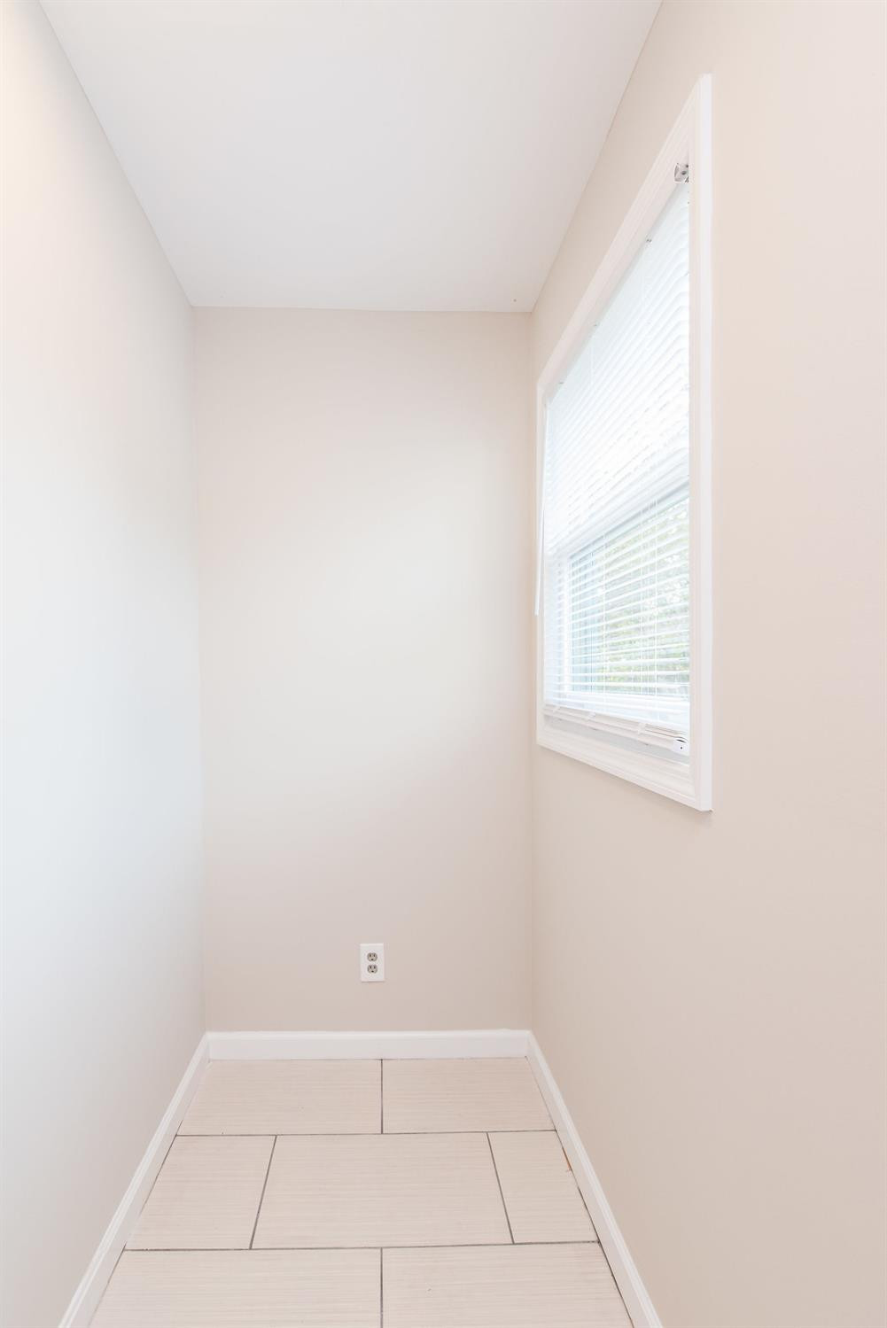 1129 Sparks Road Lexington, KY 40505 - Photo 16 of 25 Listing Photo