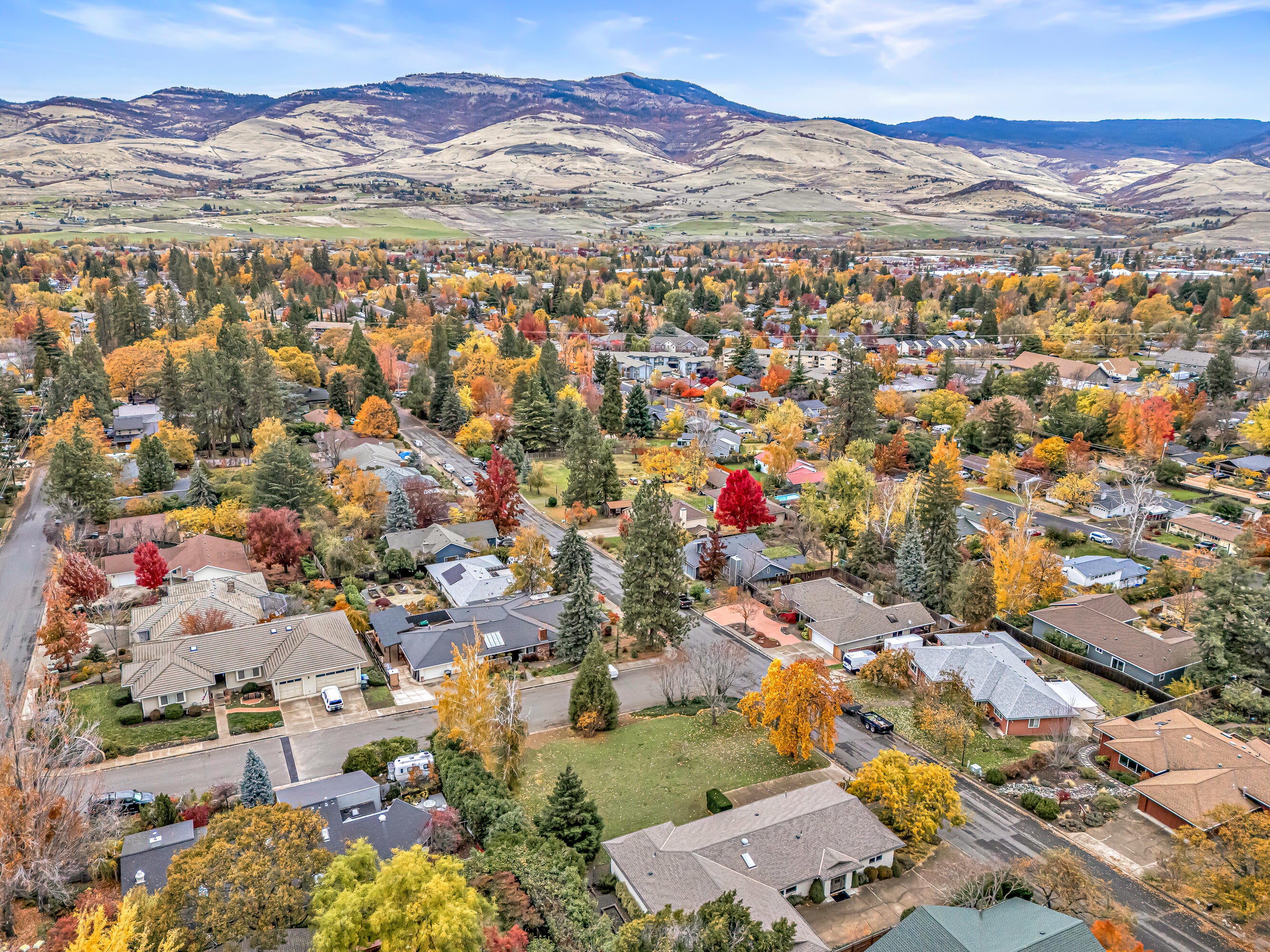 0 Peachey Road Ashland, OR 97520 - Photo 3 of 12 DJI_20251106104734_0026_D