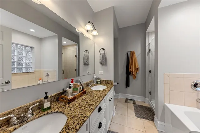 $3,818 | 4226 North Ashland Avenue, Unit 3A, Chicago, IL 60613