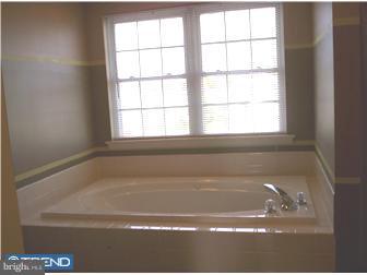 3507 Mohegan Drive Sinking Spring, PA 19608 - Photo 9 of 12 Gallery Image 9