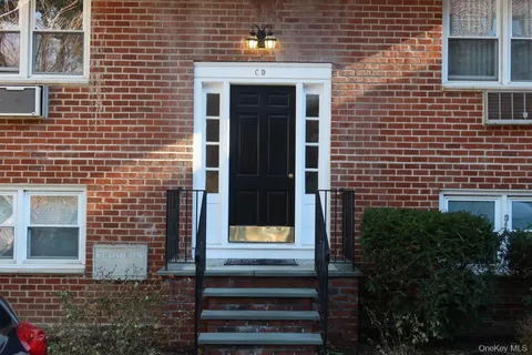 $179,000 | 28 Barker Street, Unit C2, Mount Kisco, NY 10549
