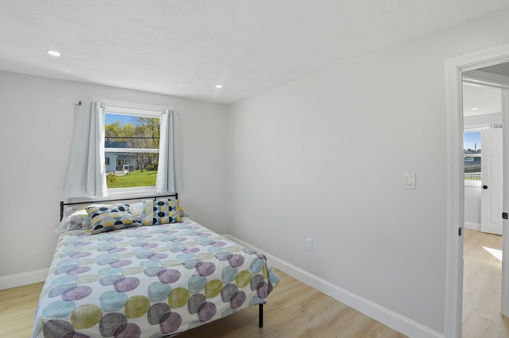 181 Green Street Stoneham, MA 02180 - Photo 14 of 32