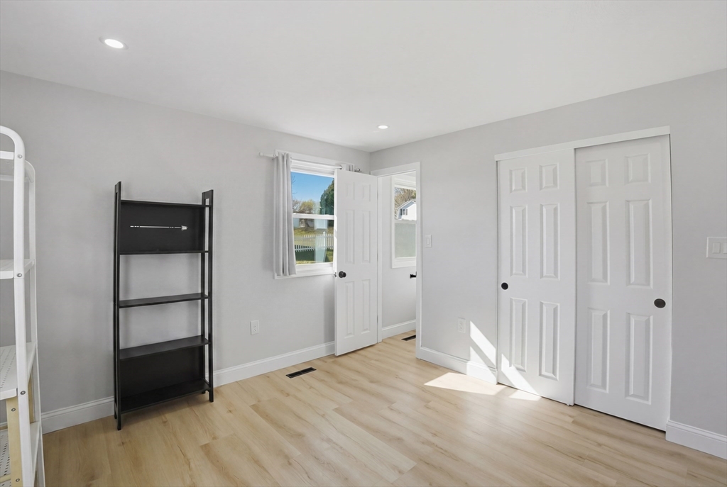 181 Green Street Stoneham, MA 02180 - Photo 16 of 32
