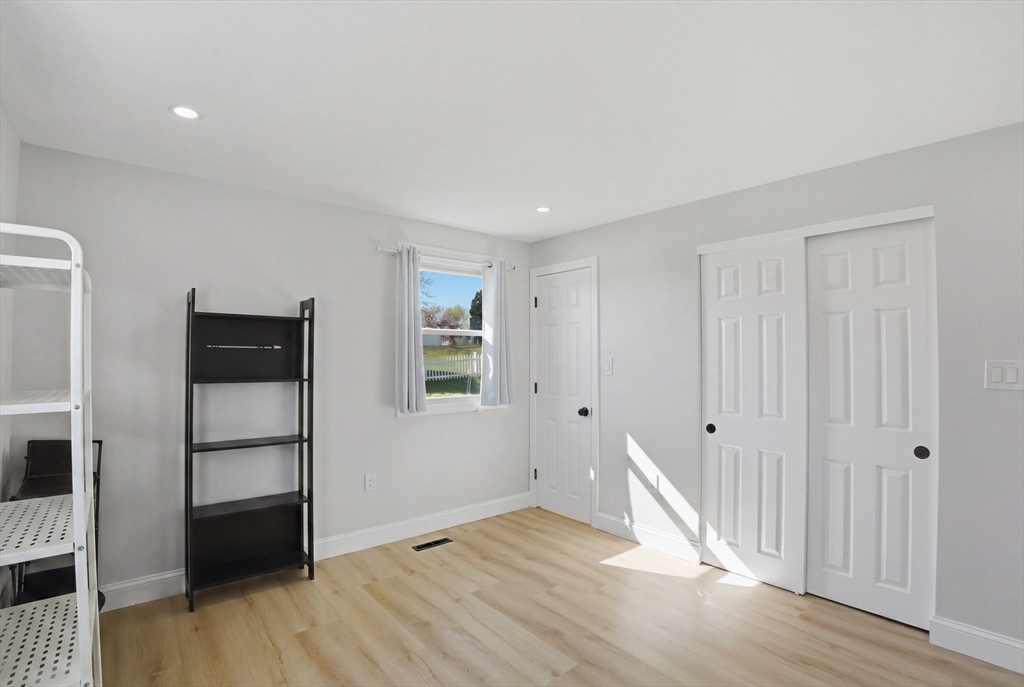 181 Green Street Stoneham, MA 02180 - Photo 18 of 32