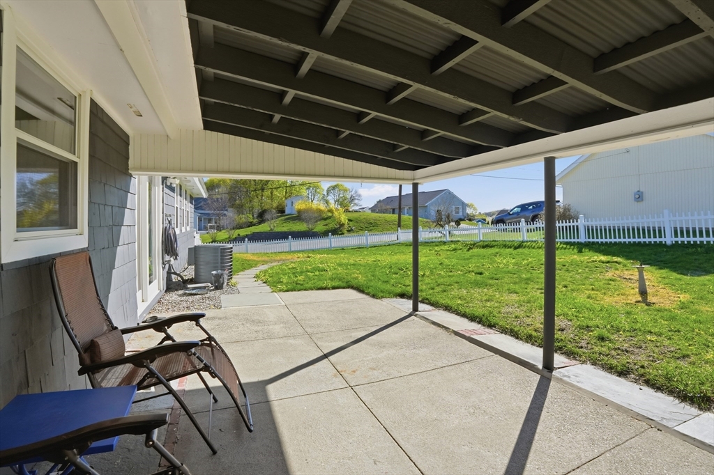 181 Green Street Stoneham, MA 02180 - Photo 30 of 32