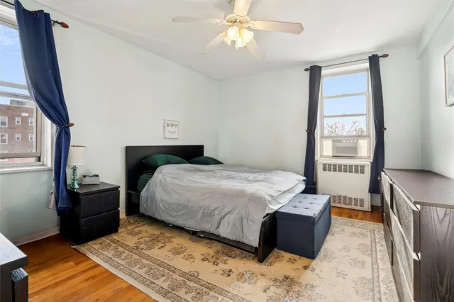 $144,000 | 5635 Netherland Avenue, Unit 4E | North Riverdale