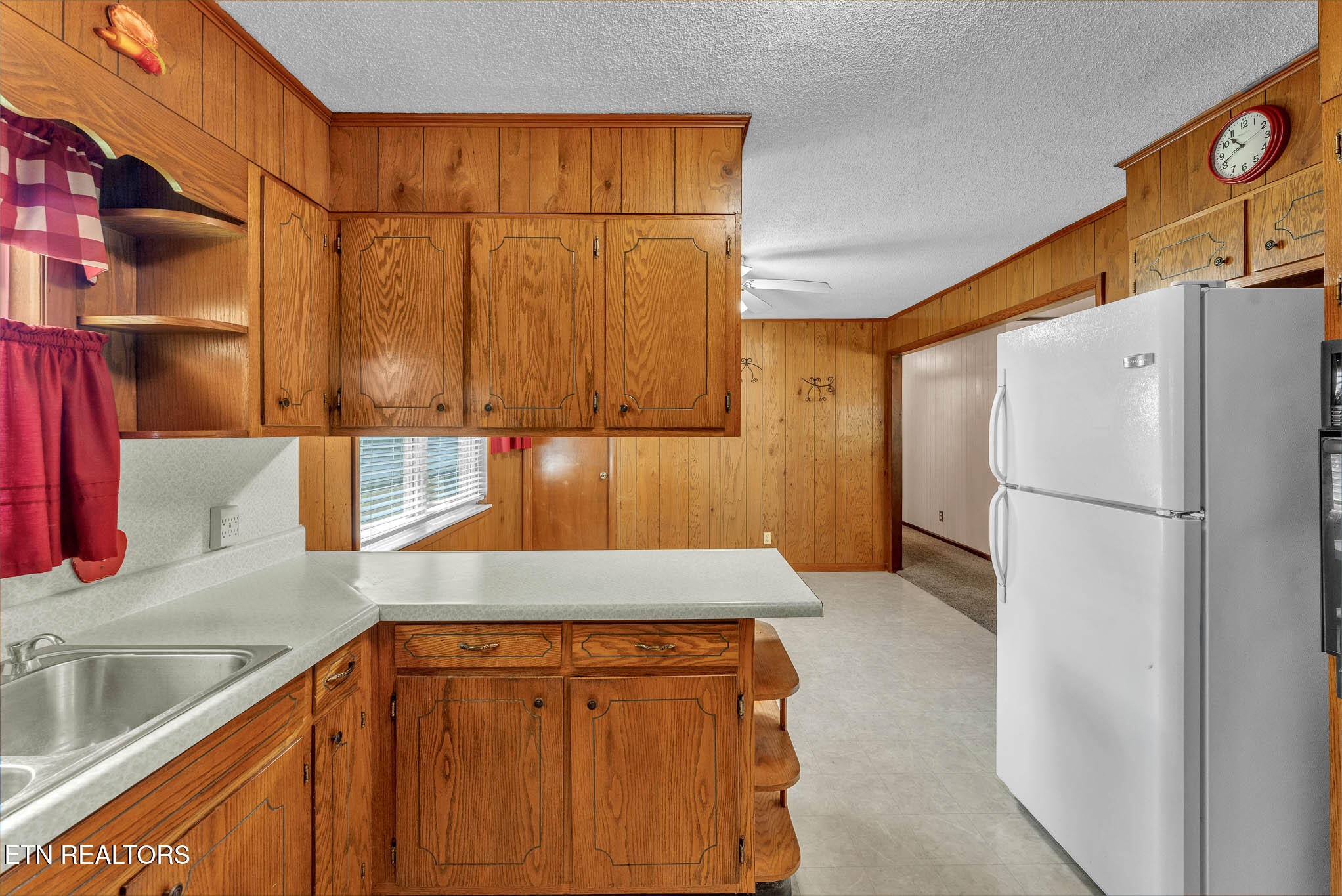 228 Crestwood Circle Decatur, TN 37322 - Photo 13 of 54 Gallery Image 13