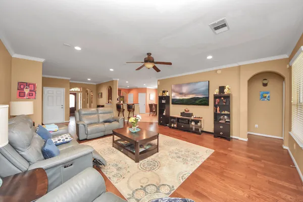 $3,600 | 12912 Southern Manor Drive, Pearland, TX 77584
