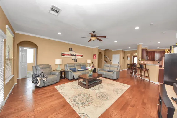 $3,600 | 12912 Southern Manor Drive, Pearland, TX 77584