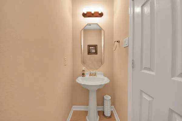 $3,600 | 12912 Southern Manor Drive, Pearland, TX 77584