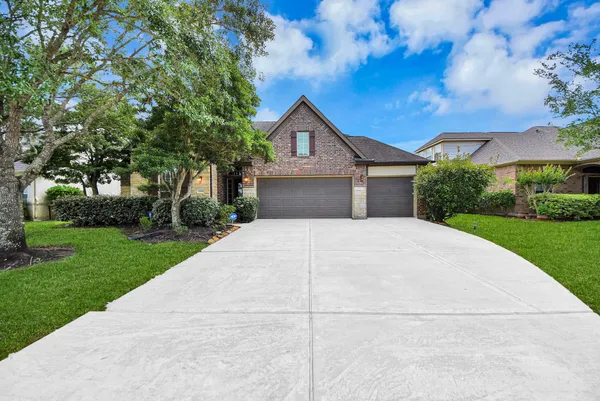 $3,600 | 12912 Southern Manor Drive, Pearland, TX 77584