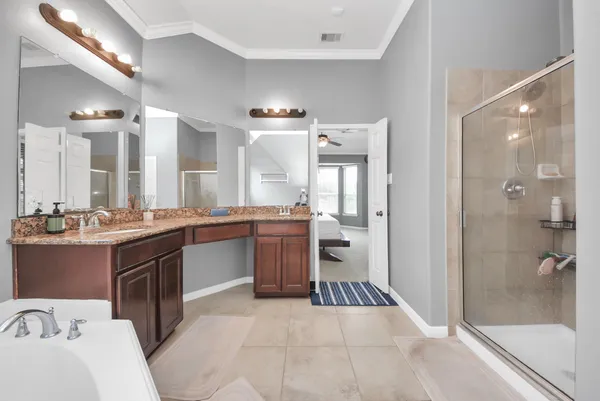 $3,600 | 12912 Southern Manor Drive, Pearland, TX 77584