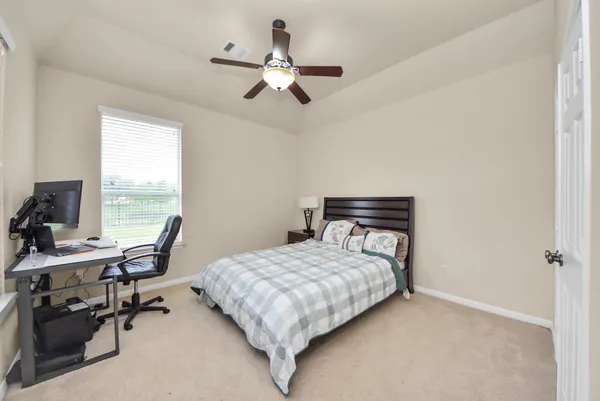 $3,600 | 12912 Southern Manor Drive, Pearland, TX 77584