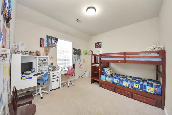 $3,600 | 12912 Southern Manor Drive, Pearland, TX 77584
