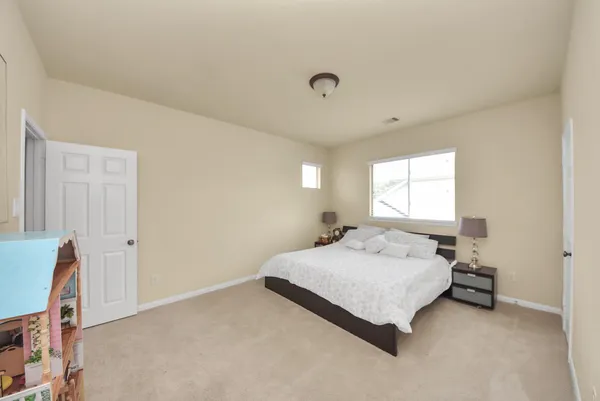 $3,600 | 12912 Southern Manor Drive, Pearland, TX 77584
