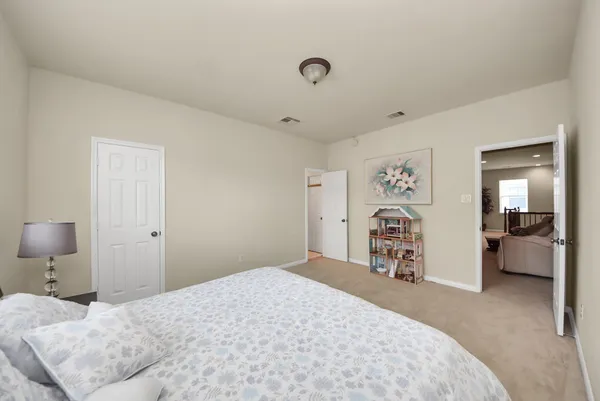 $3,600 | 12912 Southern Manor Drive, Pearland, TX 77584
